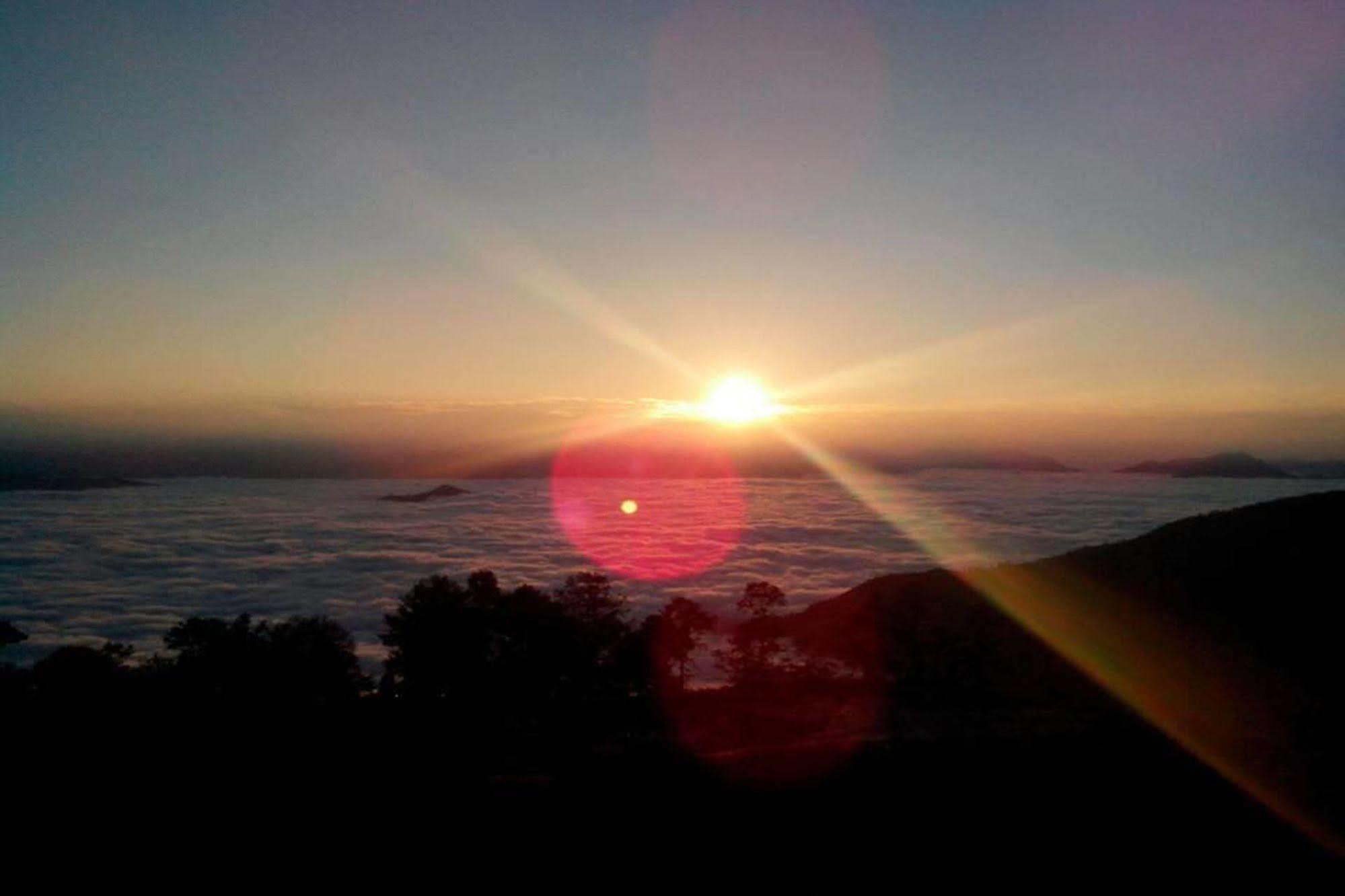 Nagarkot Sunshine Hotel Baluwapati Deupur Dış mekan fotoğraf