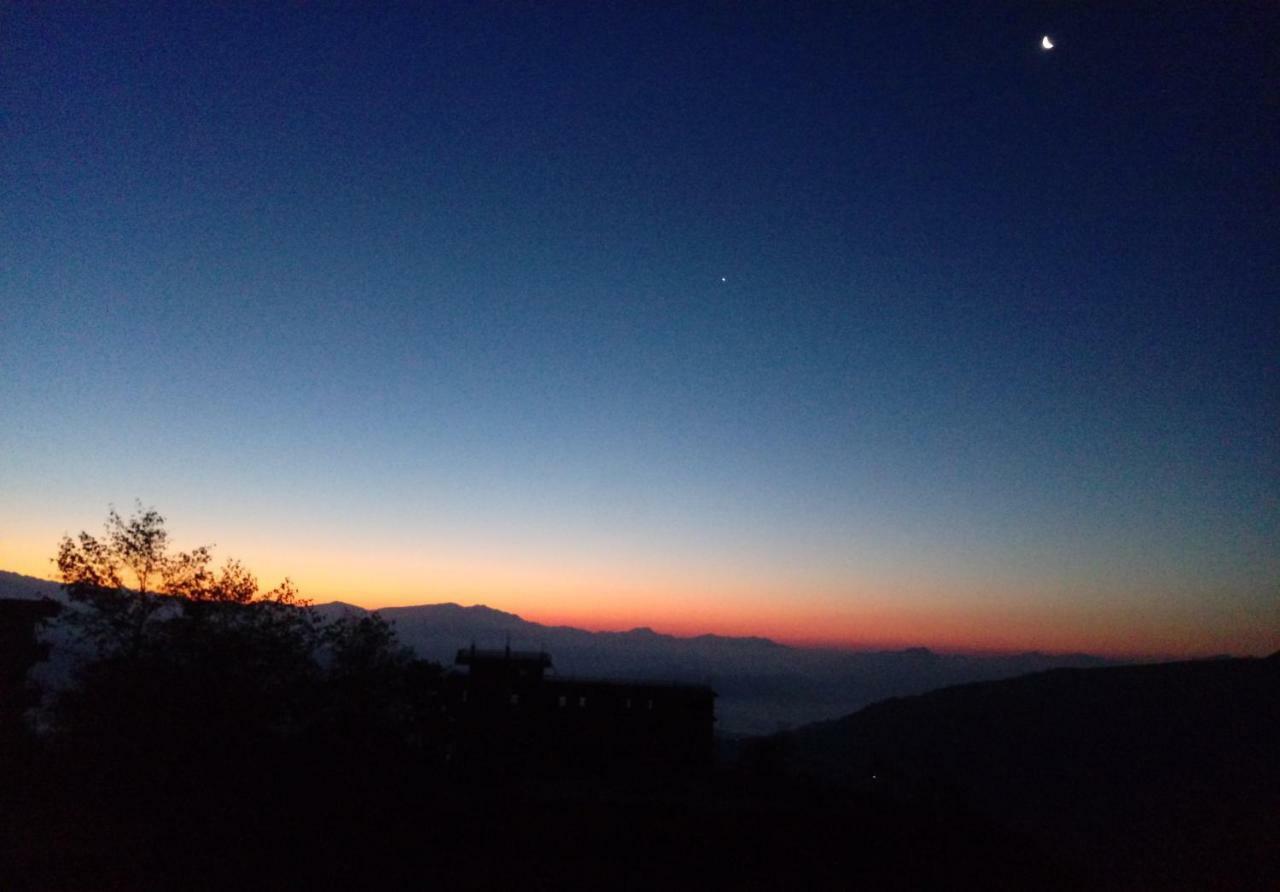 Nagarkot Sunshine Hotel Baluwapati Deupur Dış mekan fotoğraf